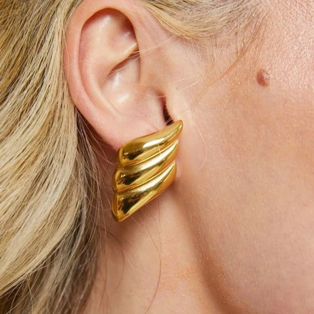 Brinco Asas de Anjo Banhado a Ouro 18K