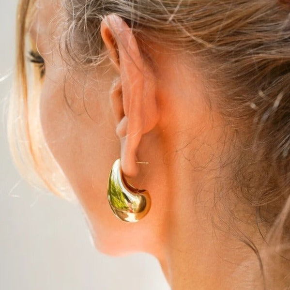 Brinco Gota Elegante Banhado a Ouro 18K