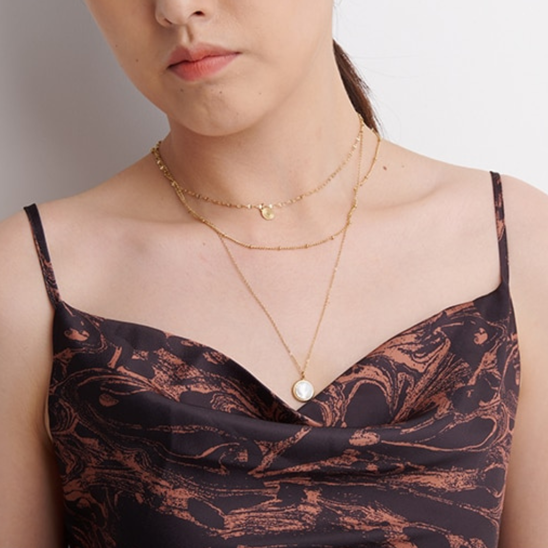 Colar Triplo com Pendente Pérola Banhado a Ouro 18K