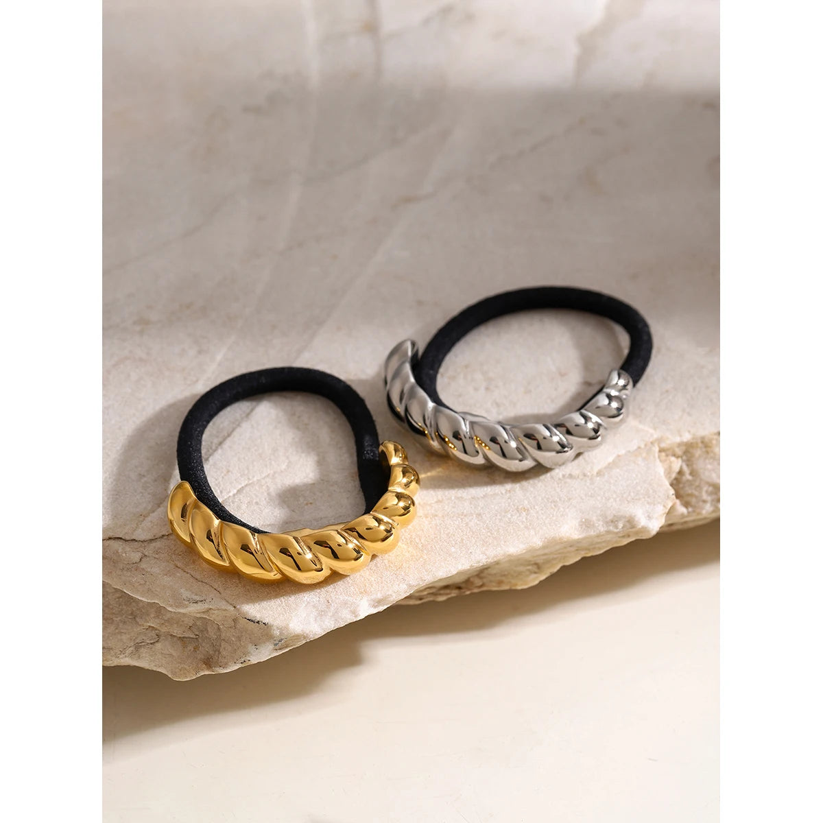 Prendedor de Cabelo Torcido Isis