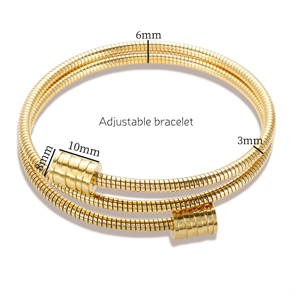 Pulseira Espiral Tríplice Banhada em Ouro 18K